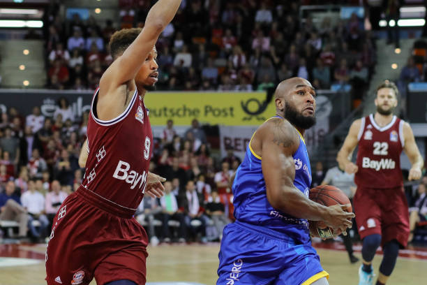 在面对硬仗 在面对硬仗