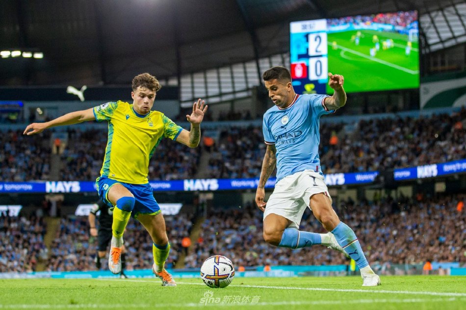 租金而被房 租金而被房